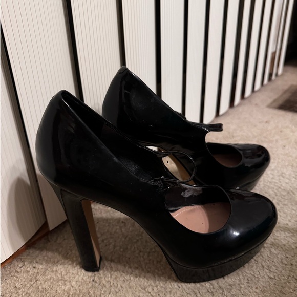 Vince camuto patent leather mary Jane platform heels - Picture 4 of 5